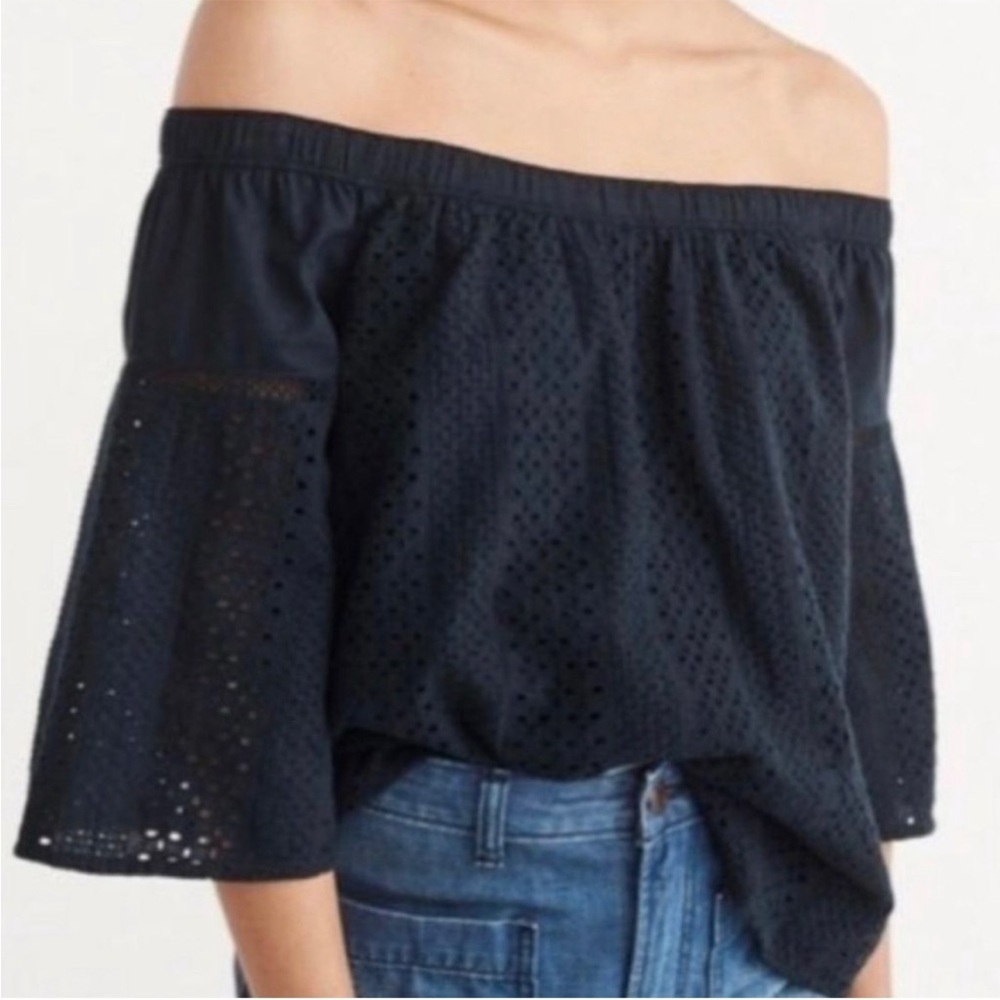 NWT- Abercrombie Fitch Off Shoulders Eyelet Top w. 3/4 Bell Sleeves -Navy -Sz S